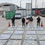 Con ayuda de un perro adiestrado, la Policía decomisó una tonelada de cocaína en Guayas con destino a Bulgaria.