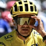 Richard Carapaz defiende el maillot amarillo en la etapa 4 del Tour de Francia.